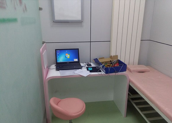 �dƽ���˴�����{�н���С��